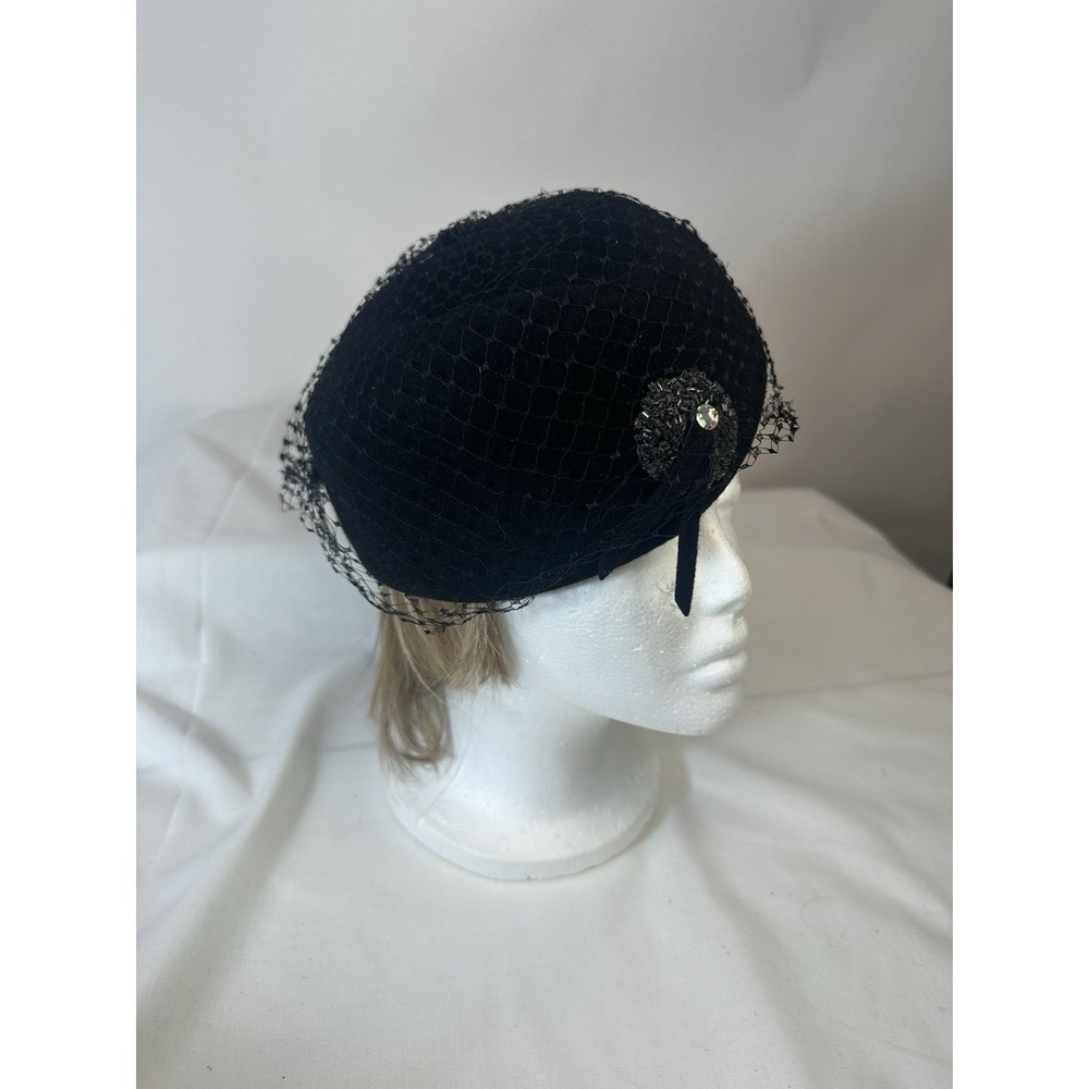 Henry Pollak Women's 100% Wool‎ 1940's Hat With Rhinrstane Pin & Netting Vintage